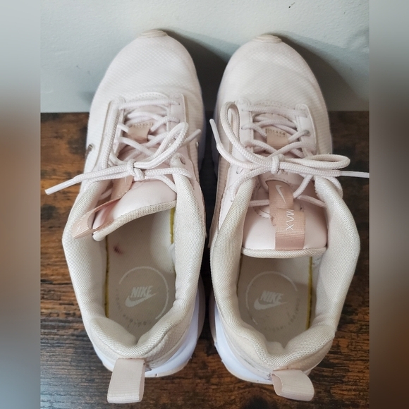 Womens Nike Air Max Intrlk Lite Running Sneakers Size 7.5 Air Padded Sole - Picture 12 of 15